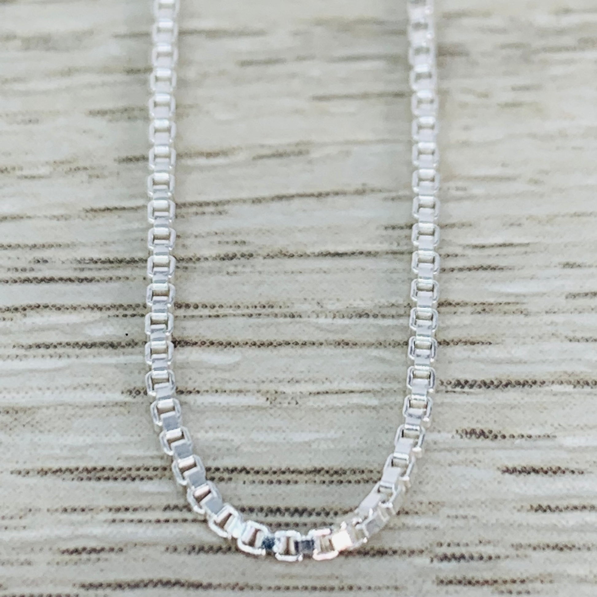 Sterling Silver Chain - BOX (16", 18", 20", 24")