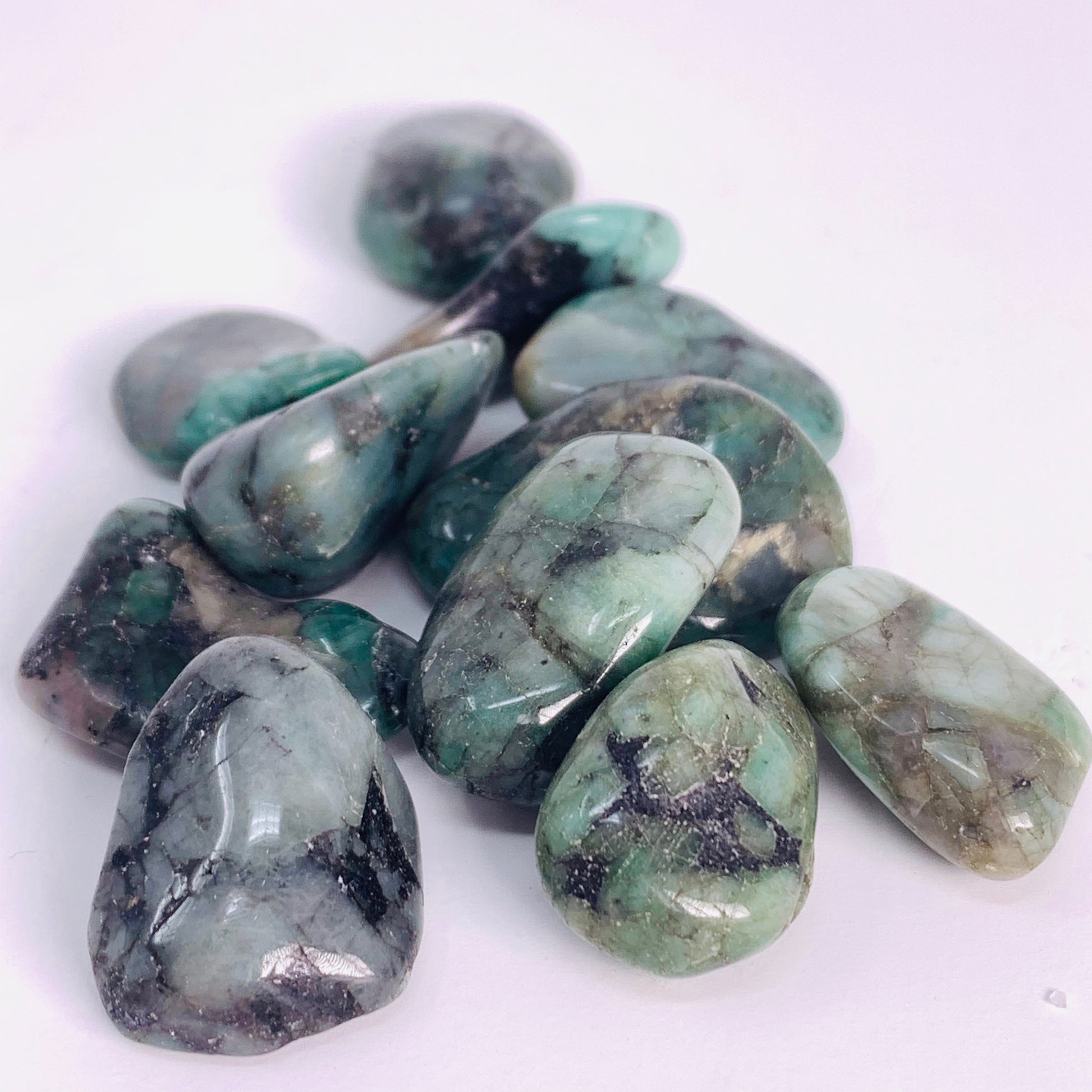 Emerald - Tumbled (2 sizes)