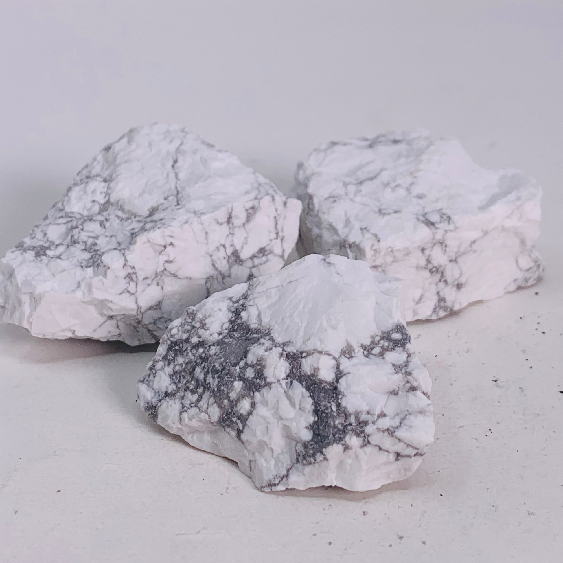 Howlite Chunks - Rough
