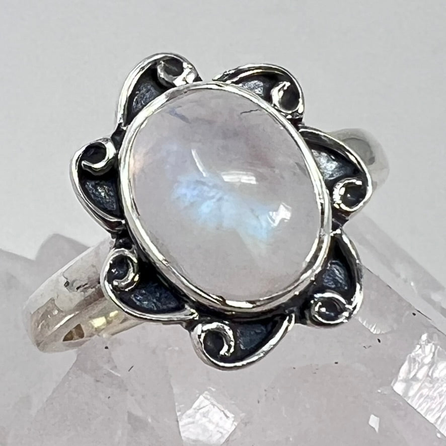 Ring - Rainbow Moonstone - Size 8