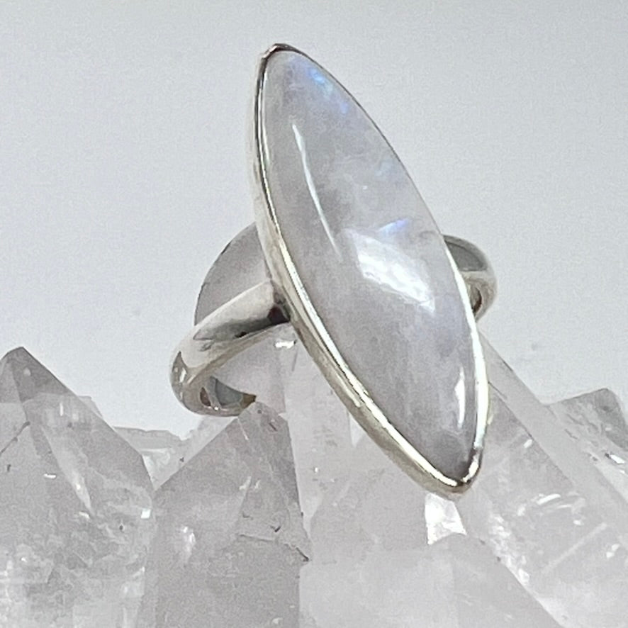 Ring - Rainbow Moonstone - Size 7