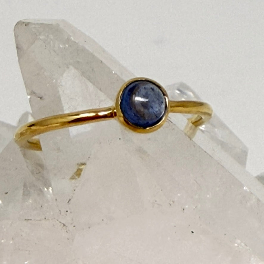 Gold Ring - Tanzanite