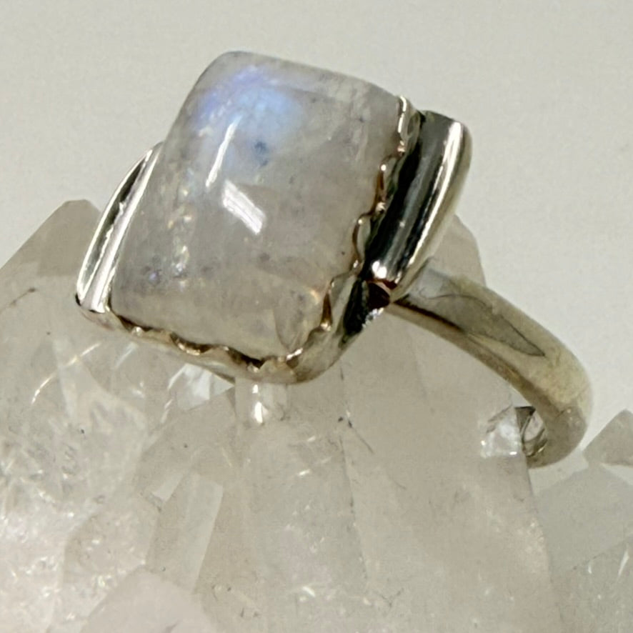 Ring - Rainbow Moonstone - Size 11
