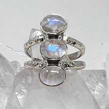 Load image into Gallery viewer, Ring - Rainbow Moonstone - Size 8
