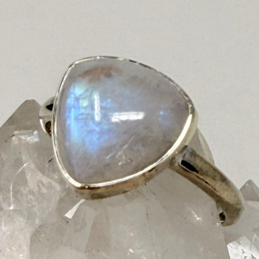 Ring - Rainbow Moonstone Size 13