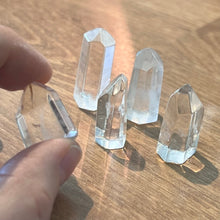 Load image into Gallery viewer, Clear Quartz - Standing Point (XS)
