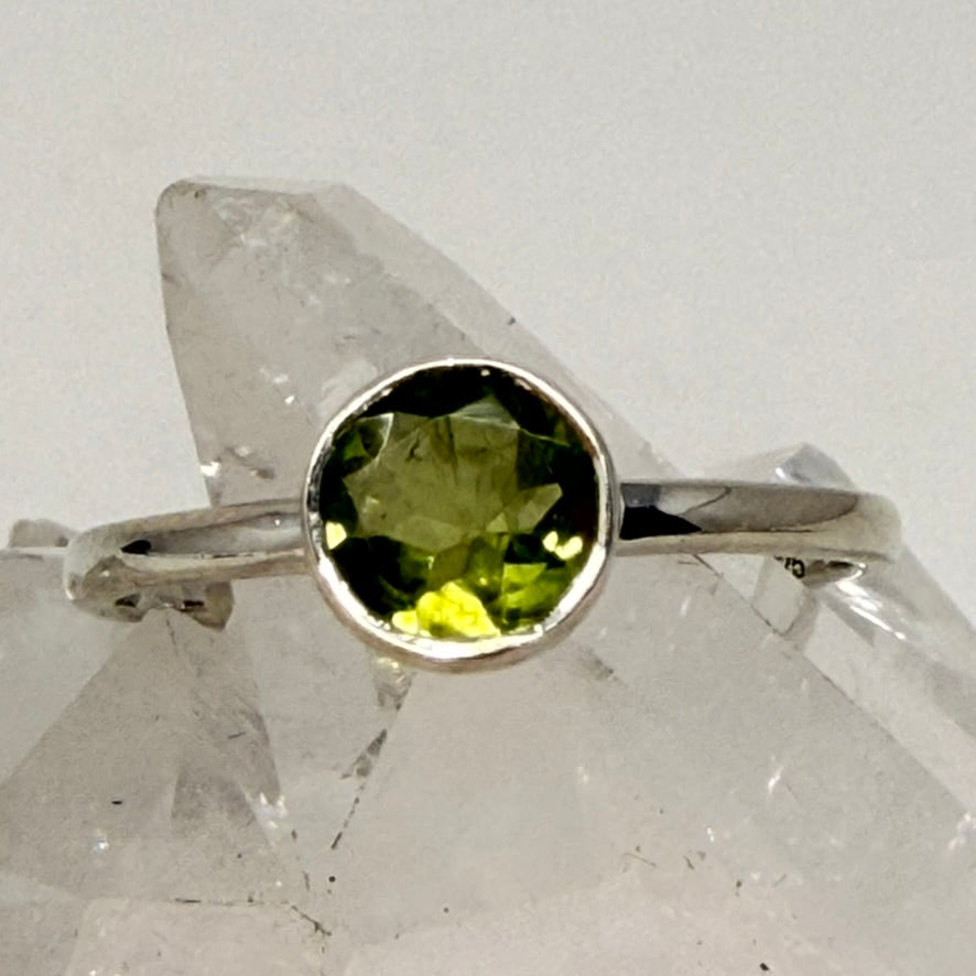 Ring - Peridot - Size 11