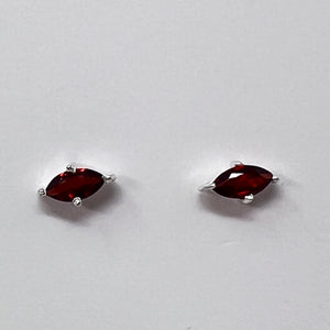 Earrings - Garnet (Eye)