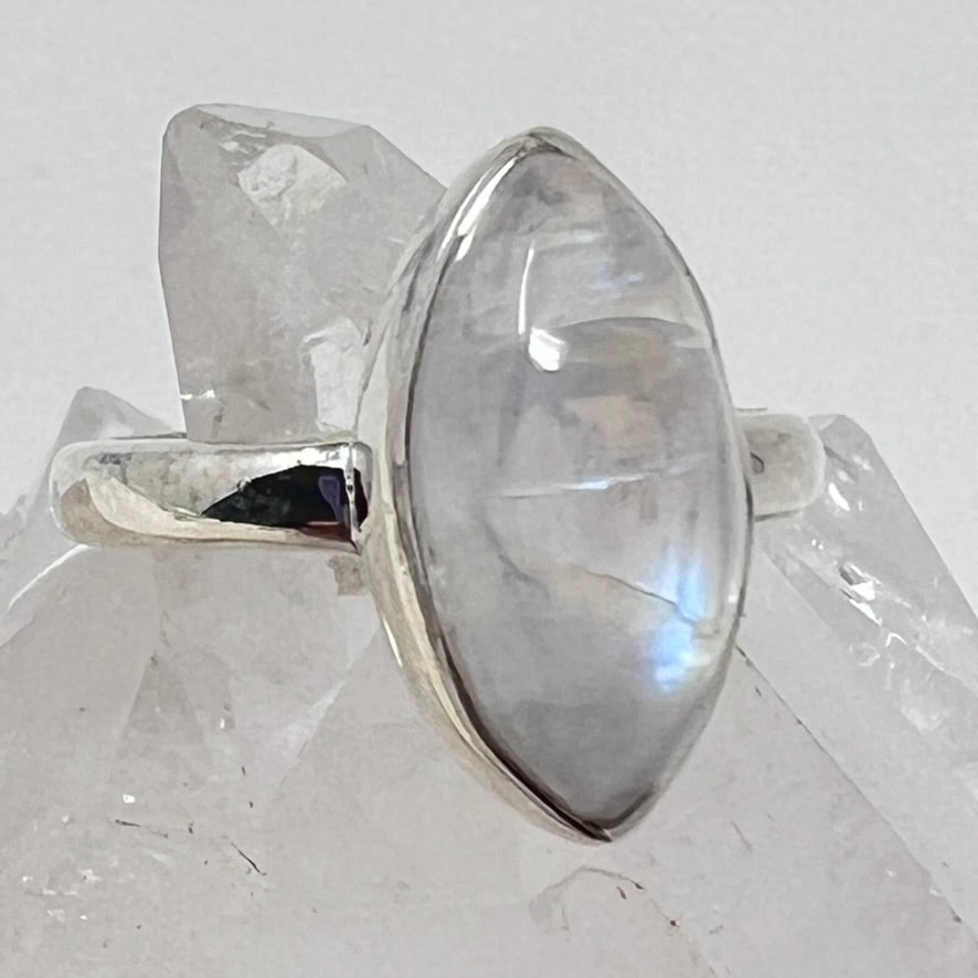 Ring - Rainbow Moonstone - Size 7