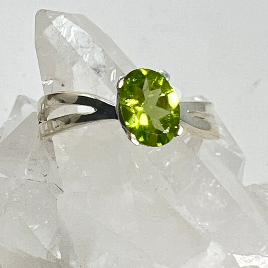 Ring - Peridot - Size 8 & 9