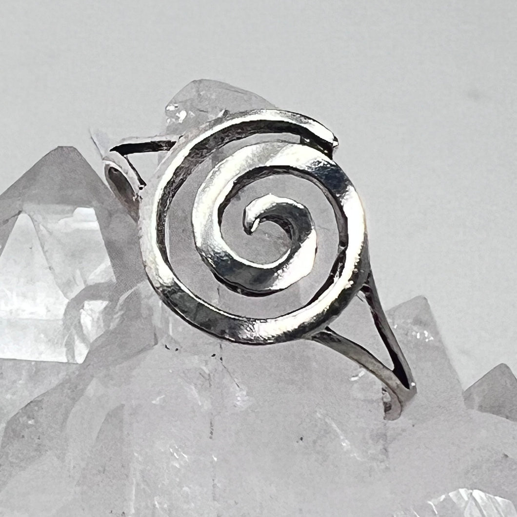 Ring - Spiral (Size options)