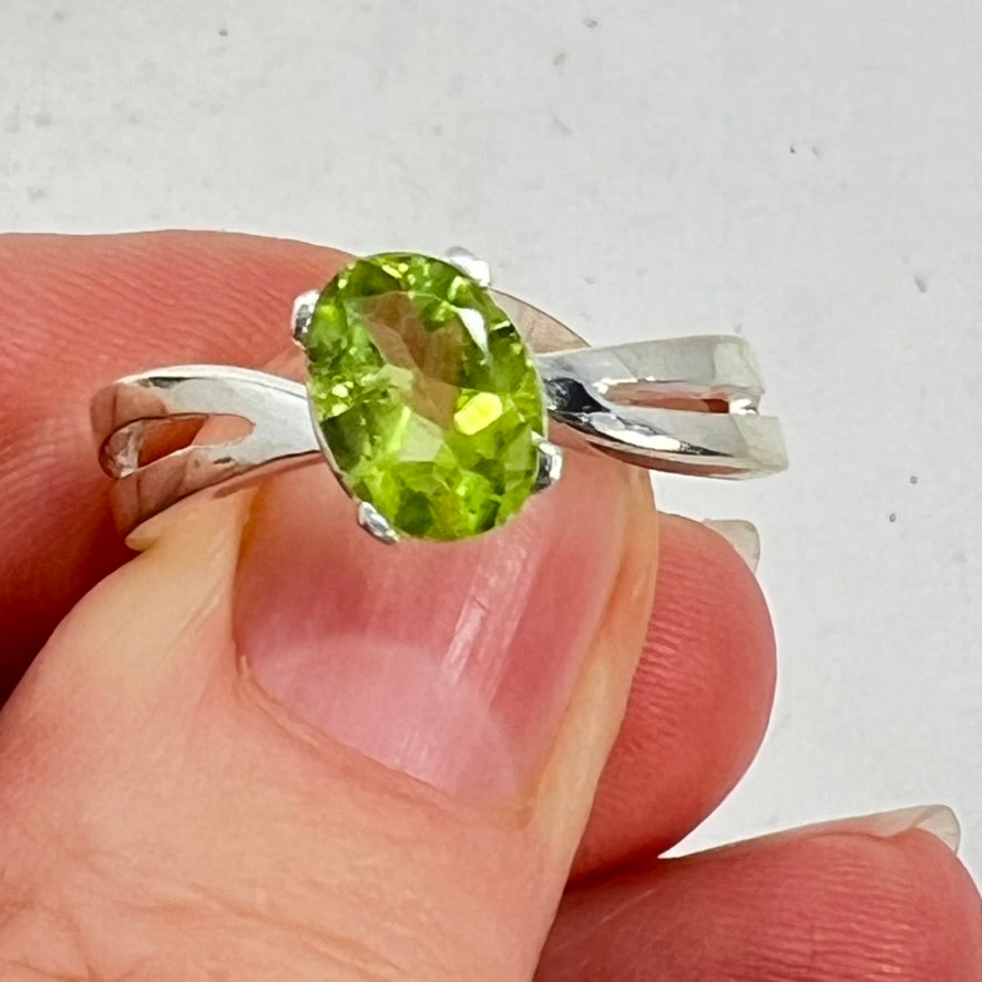 Ring - Peridot - Size 8 & 9