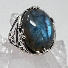 Load image into Gallery viewer, Ring - Labradorite - Size 8

