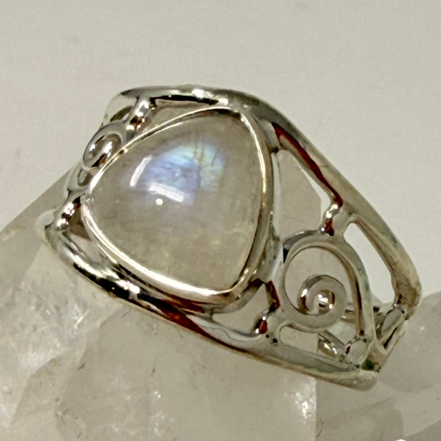 Ring - Rainbow Moonstone Size 10
