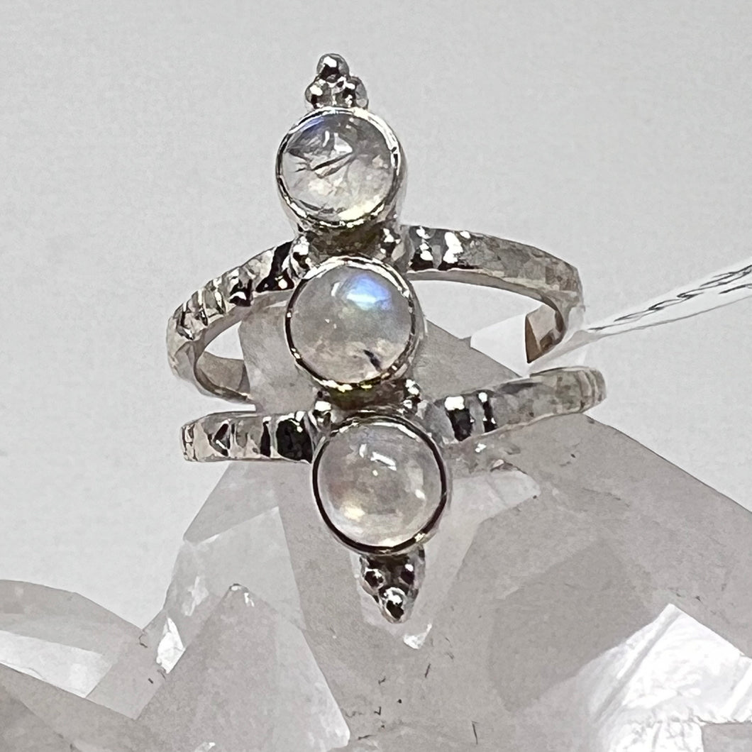 Ring - Rainbow Moonstone - Size 7