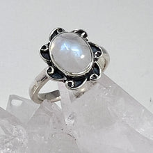 Load image into Gallery viewer, Ring - Rainbow Moonstone - Size 8
