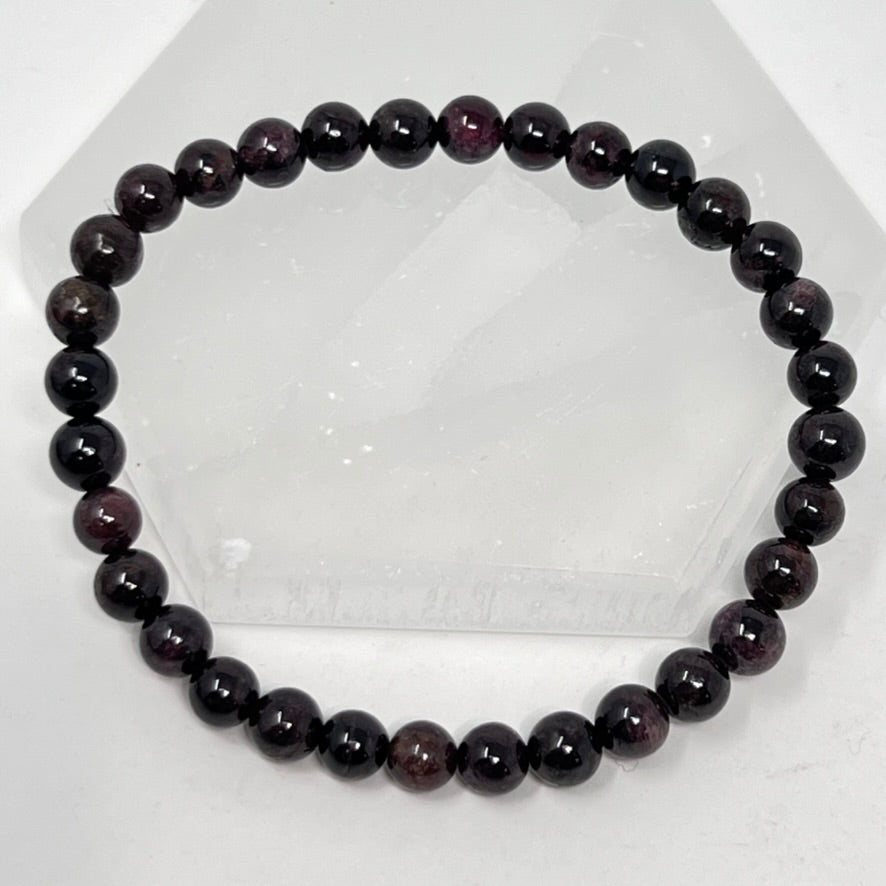 Bracelet - Garnet 6mm
