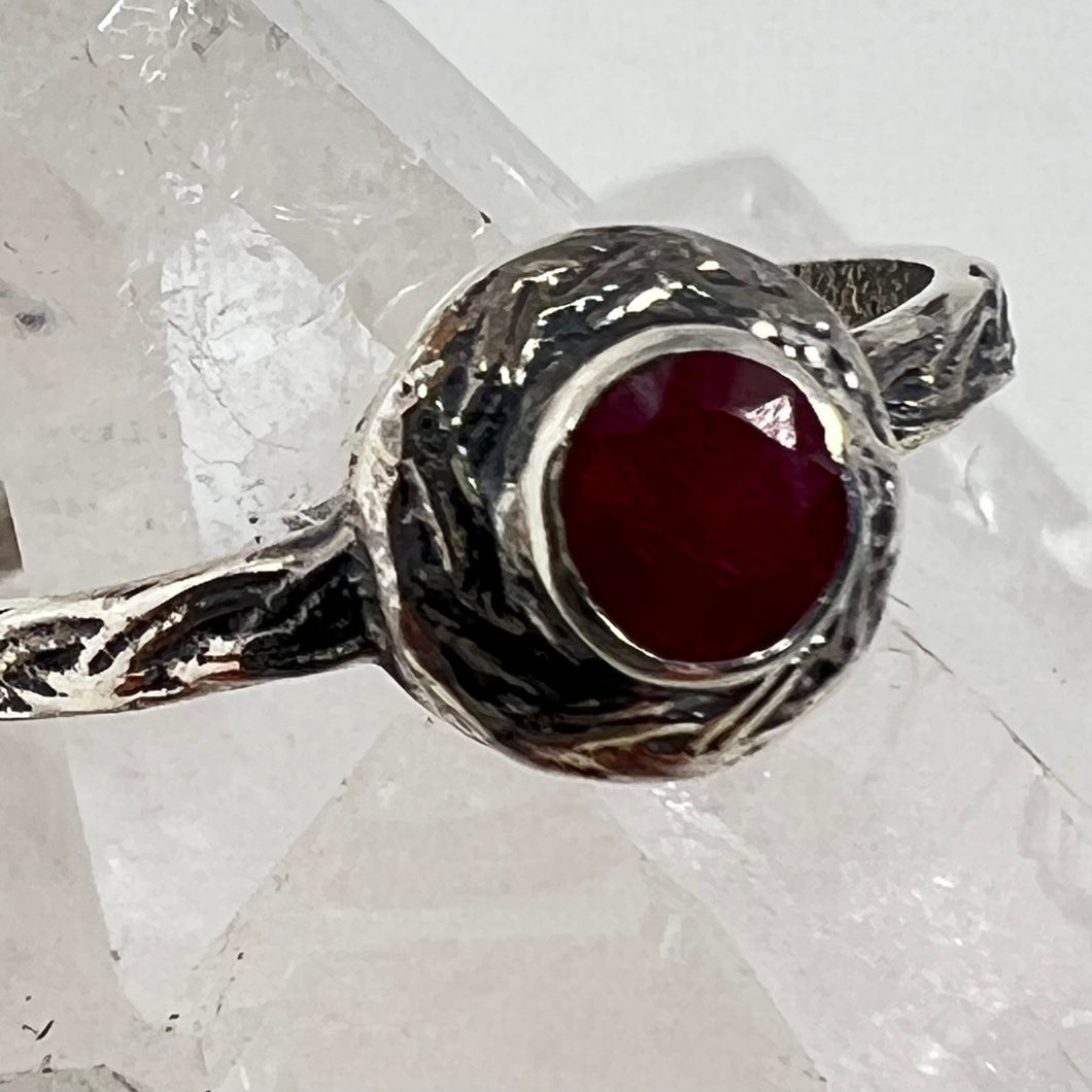 Ring - Ruby - Size 7