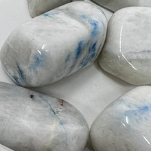 Load image into Gallery viewer, Montebrasite - Tumbled
