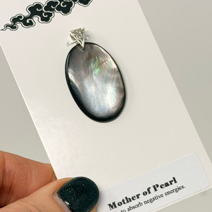 Pendant - Mother of Pearl