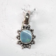 Load image into Gallery viewer, Pendant - Opal
