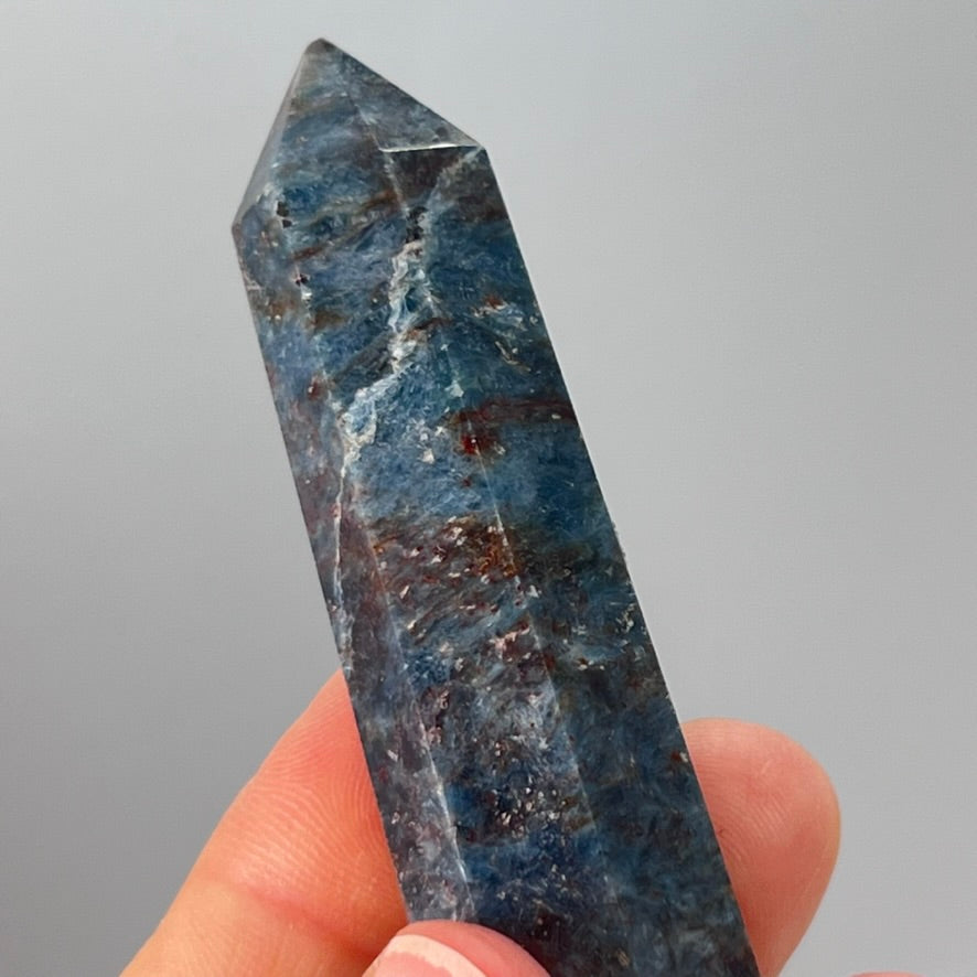 Kyanite - Tower/Standing Point