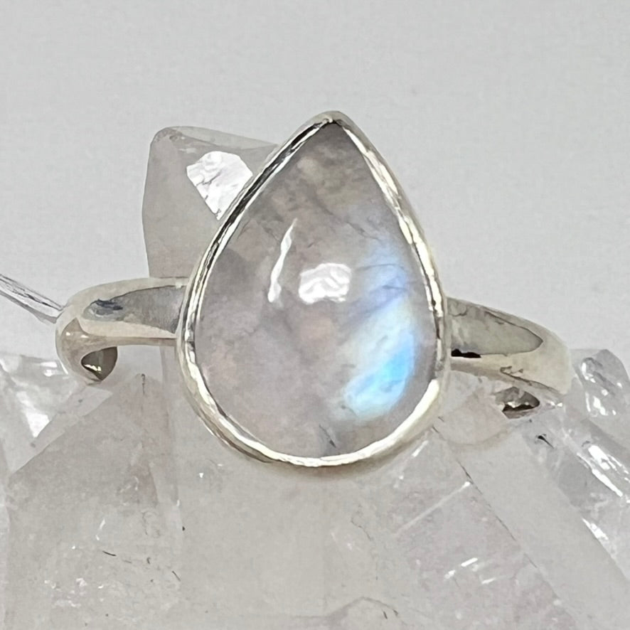 Ring - Rainbow Moonstone - Size 7