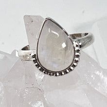 Load image into Gallery viewer, Ring - Rainbow Moonstone Size 9

