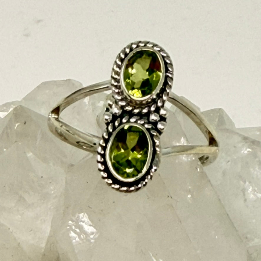 Ring - Peridot - Size 13
