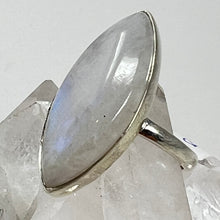 Load image into Gallery viewer, Ring - Rainbow Moonstone Size 10
