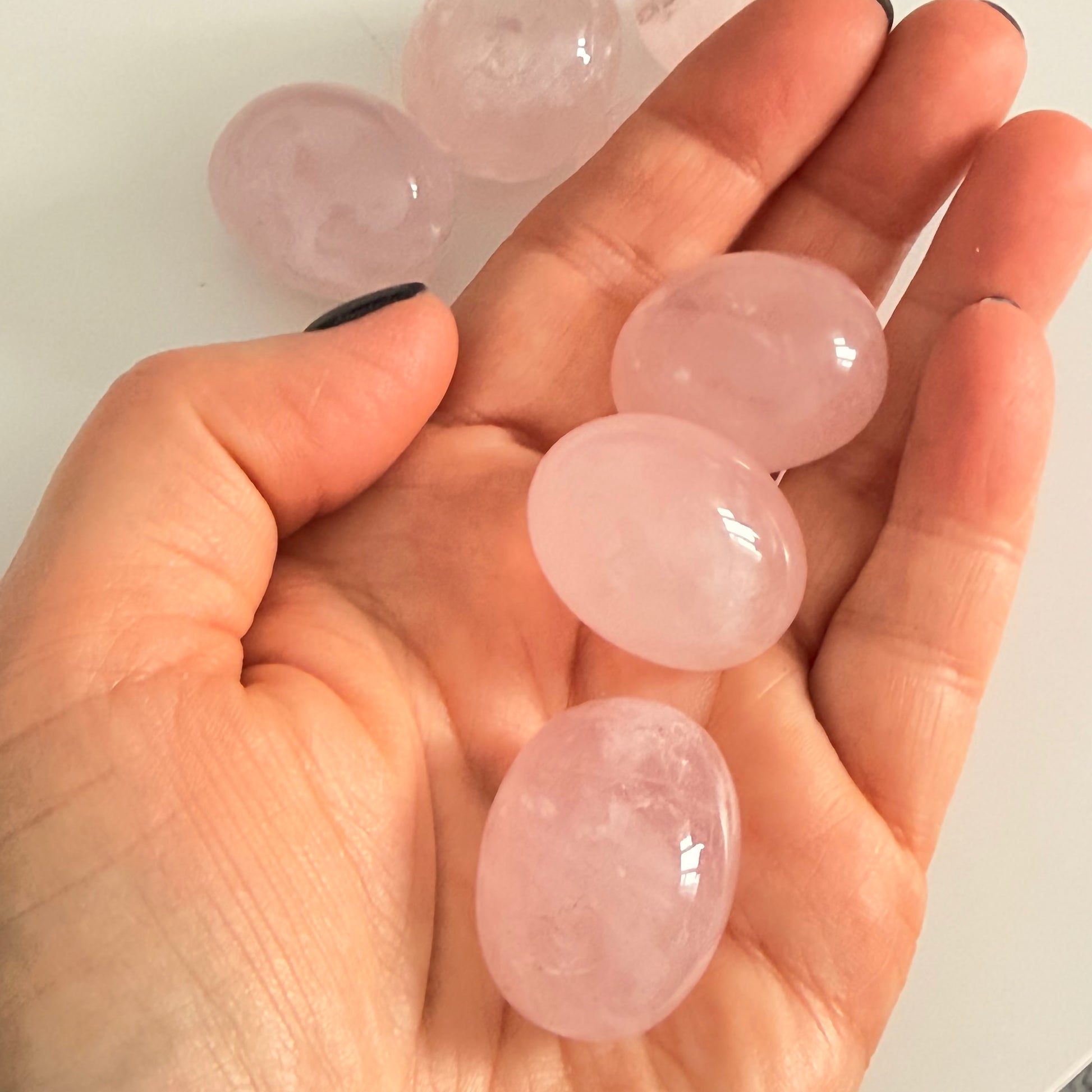 Rose Quartz - Tumbled (Large $5)