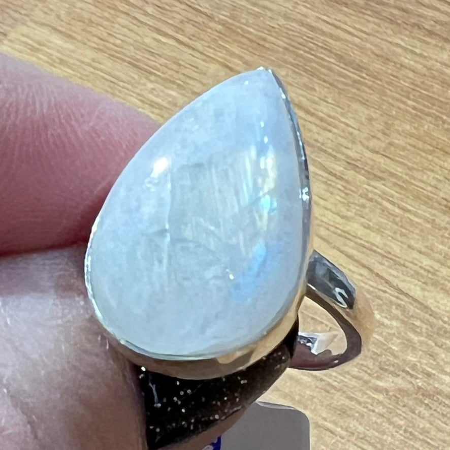 Ring - Rainbow Moonstone - Size 6