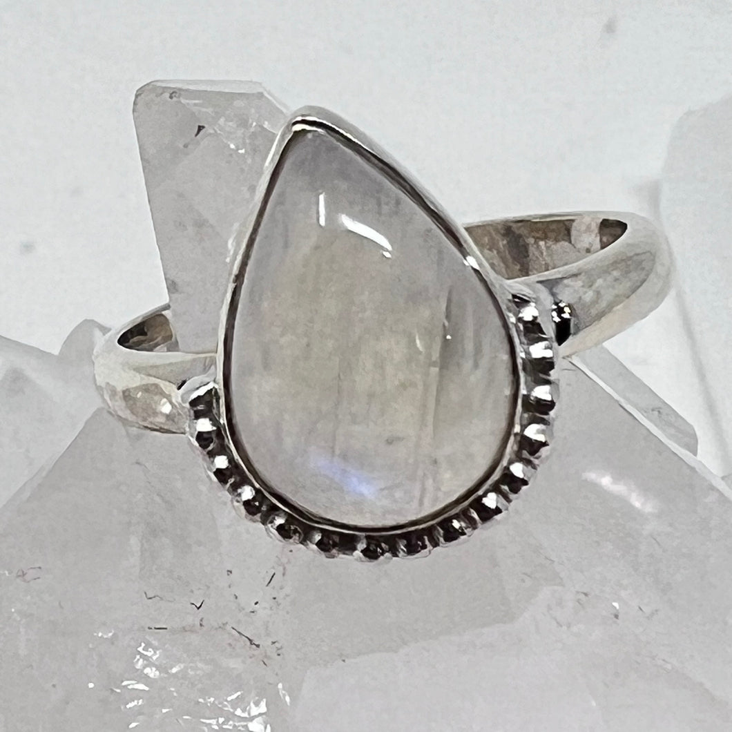 Ring - Rainbow Moonstone Size 9