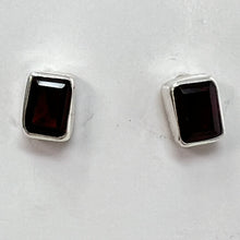 Load image into Gallery viewer, Earrings - Garnet (Triange/Square/Rectangle)
