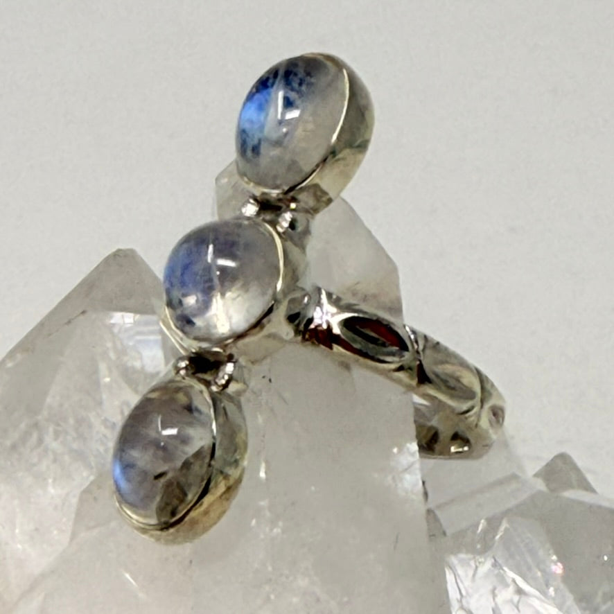 Ring - Rainbow Moonstone - Size 7