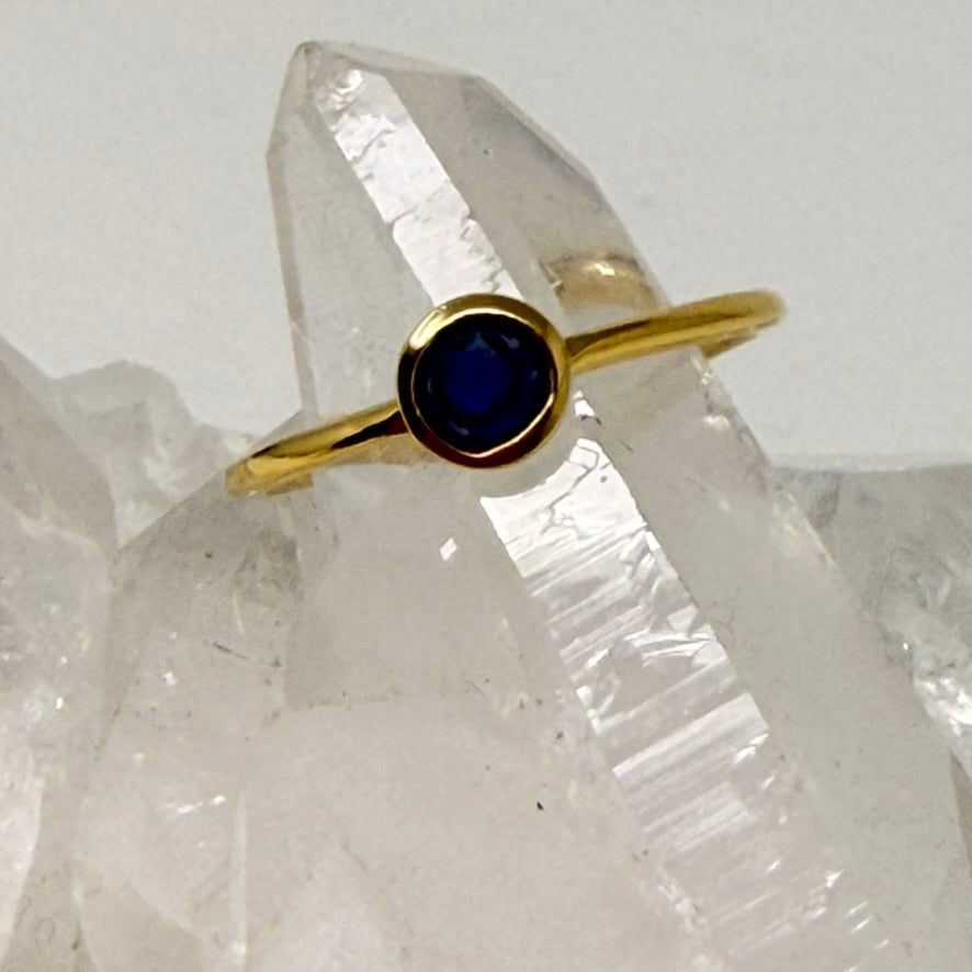 Gold Ring - Sapphire