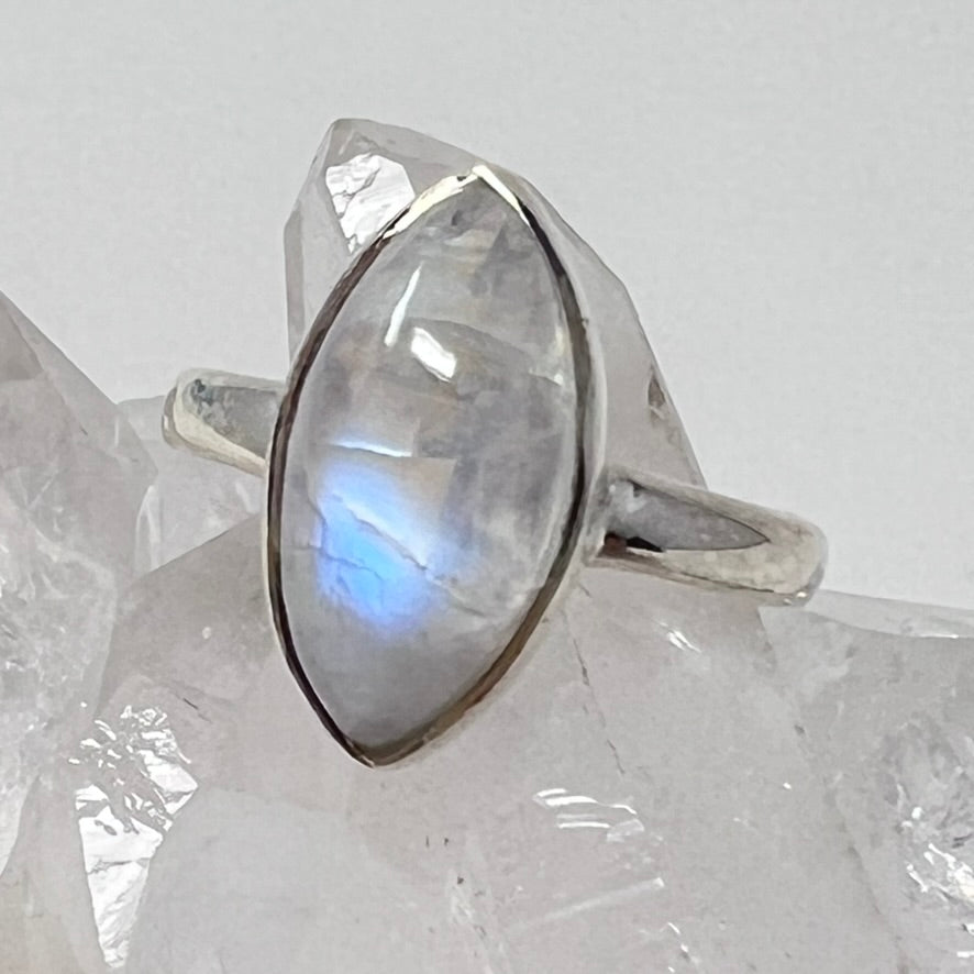 Ring - Rainbow Moonstone - Size 7