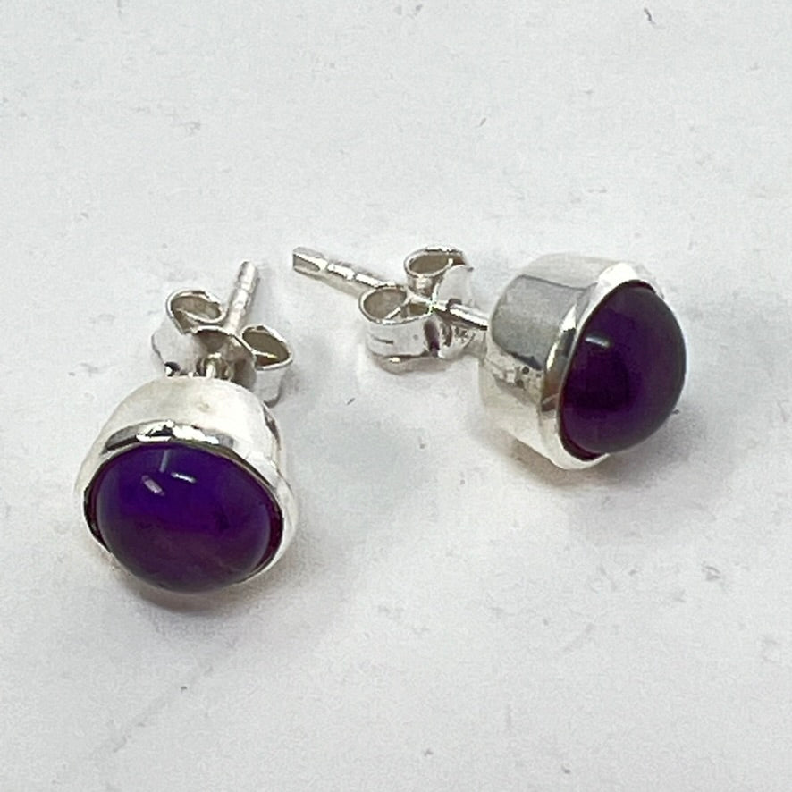 Earring - Amethyst (Round/Solid Setting)