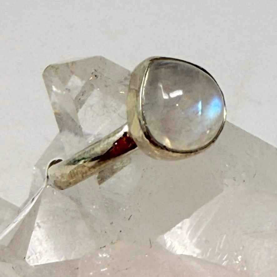 Ring - Rainbow Moonstone - Size 7