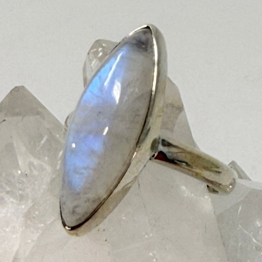 Ring - Rainbow Moonstone - Size 7