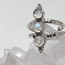 Load image into Gallery viewer, Ring - Rainbow Moonstone - Size 7

