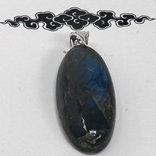 Load image into Gallery viewer, Pendant - Labradorite

