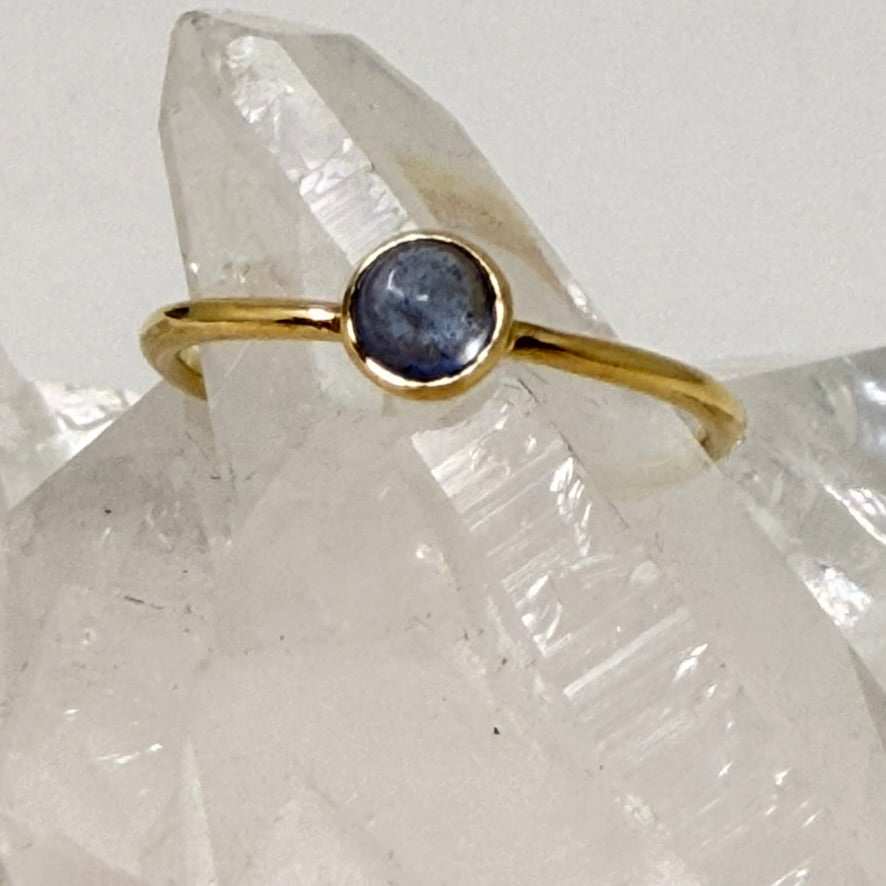 Gold Ring - Tanzanite