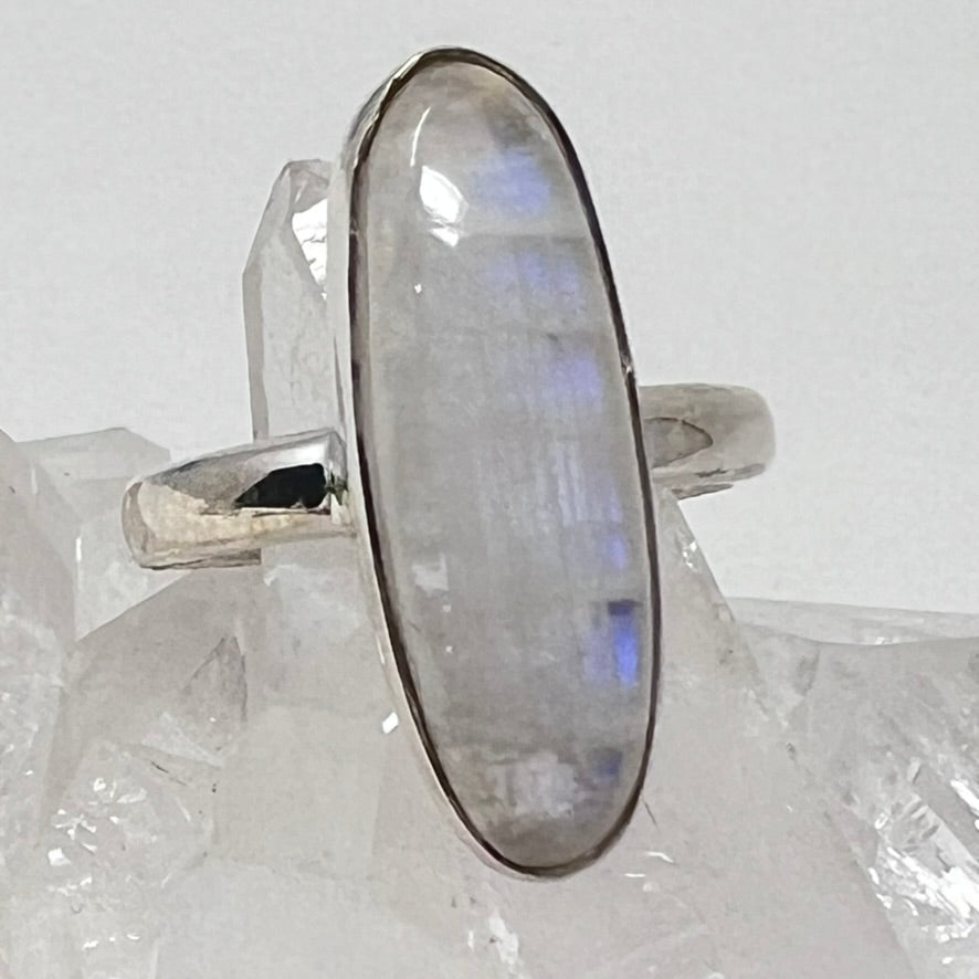 Ring - Rainbow Moonstone - Size 6
