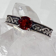 Load image into Gallery viewer, Ring - Garnet - Size 8
