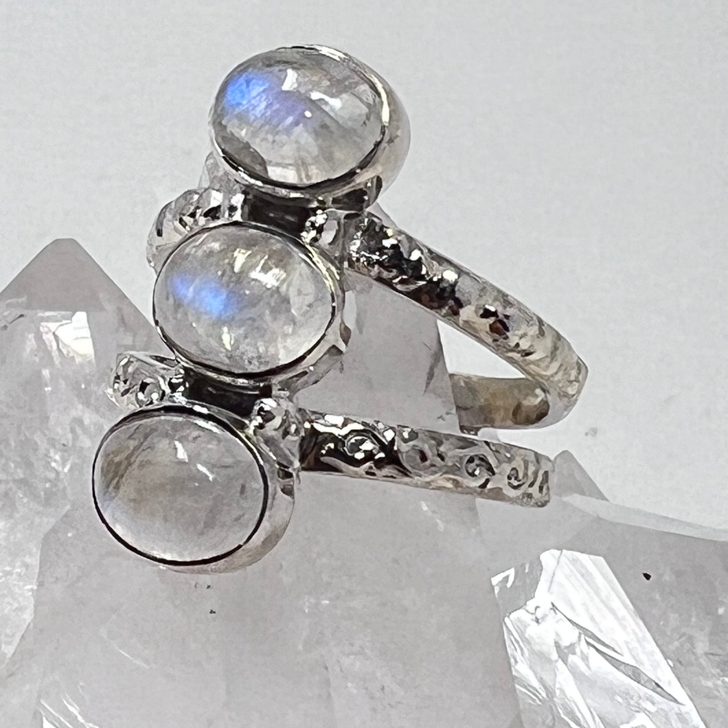 Ring - Rainbow Moonstone - Size 8