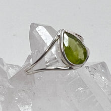 Load image into Gallery viewer, Ring - Peridot - Size 6
