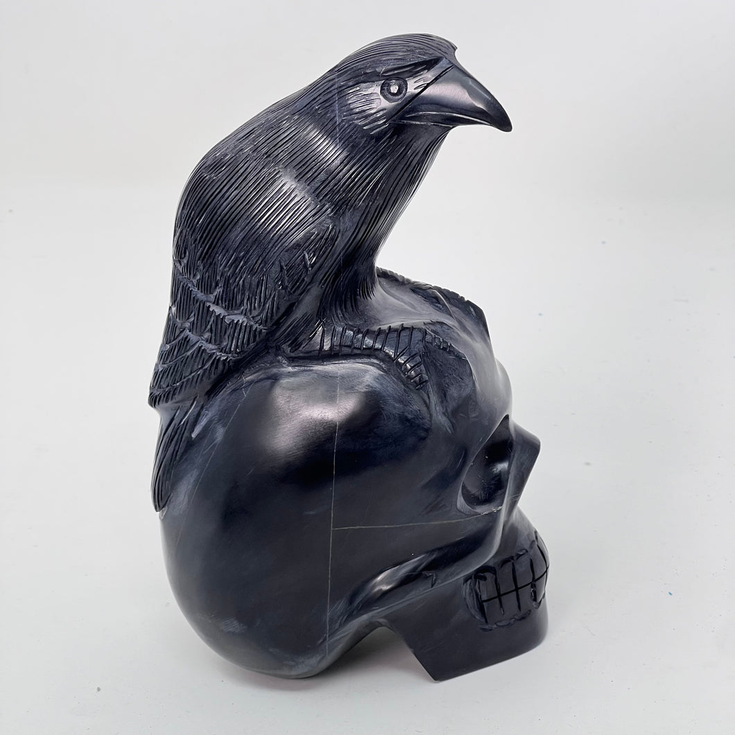 Raven on Skull (Black Onyx)