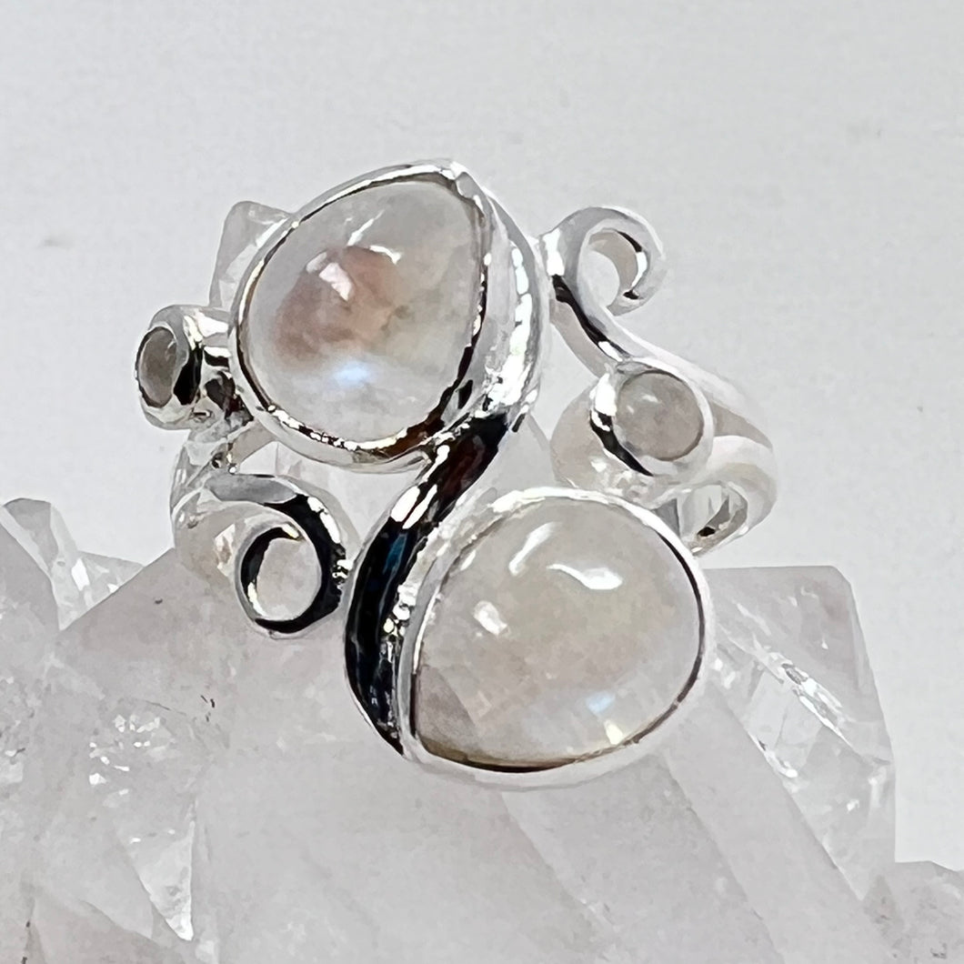 Ring - Rainbow Moonstone Size 10