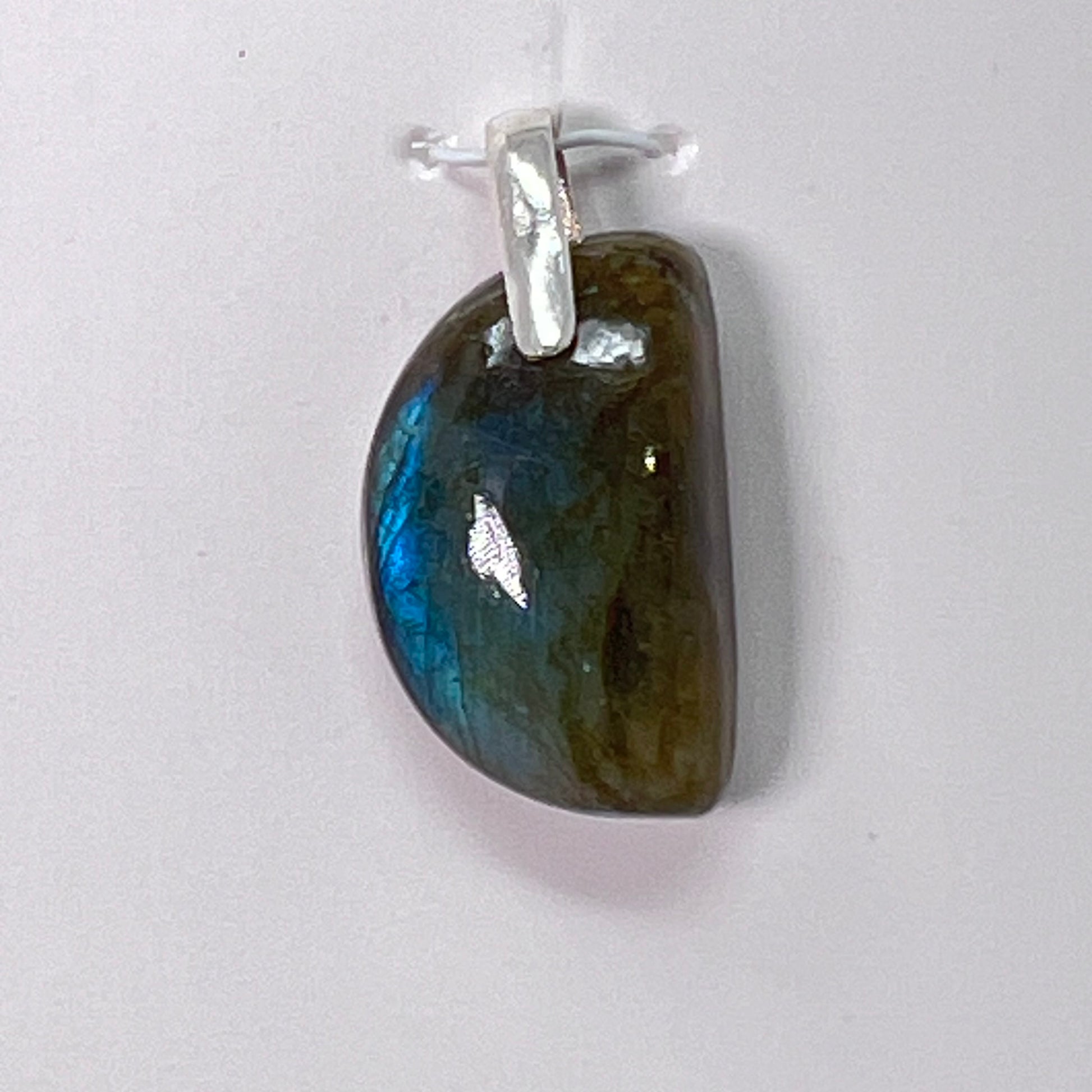 Pendant - Labradorite